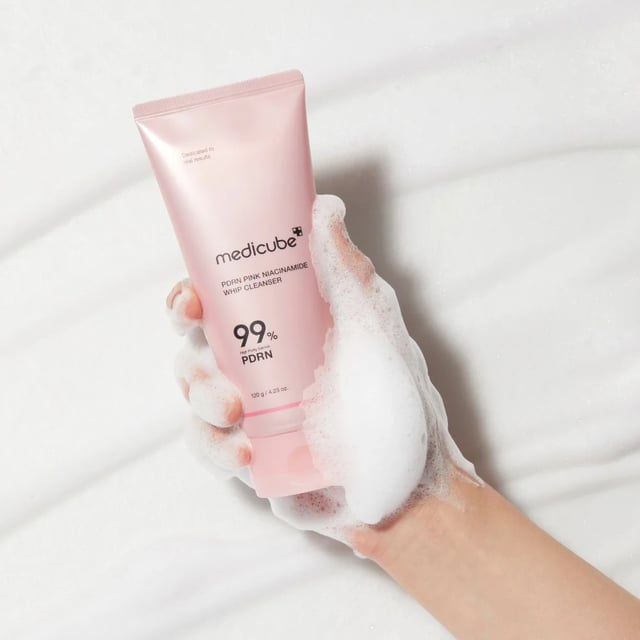 Medicube PDRN Pink Niacinamide Whip Cleanser, photo 3